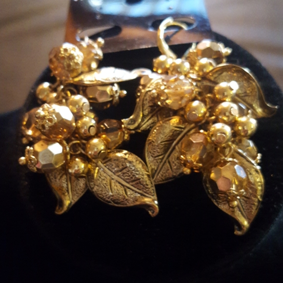 Joan Rivers Dangle Leaf Earrings - Picture 4 of 8